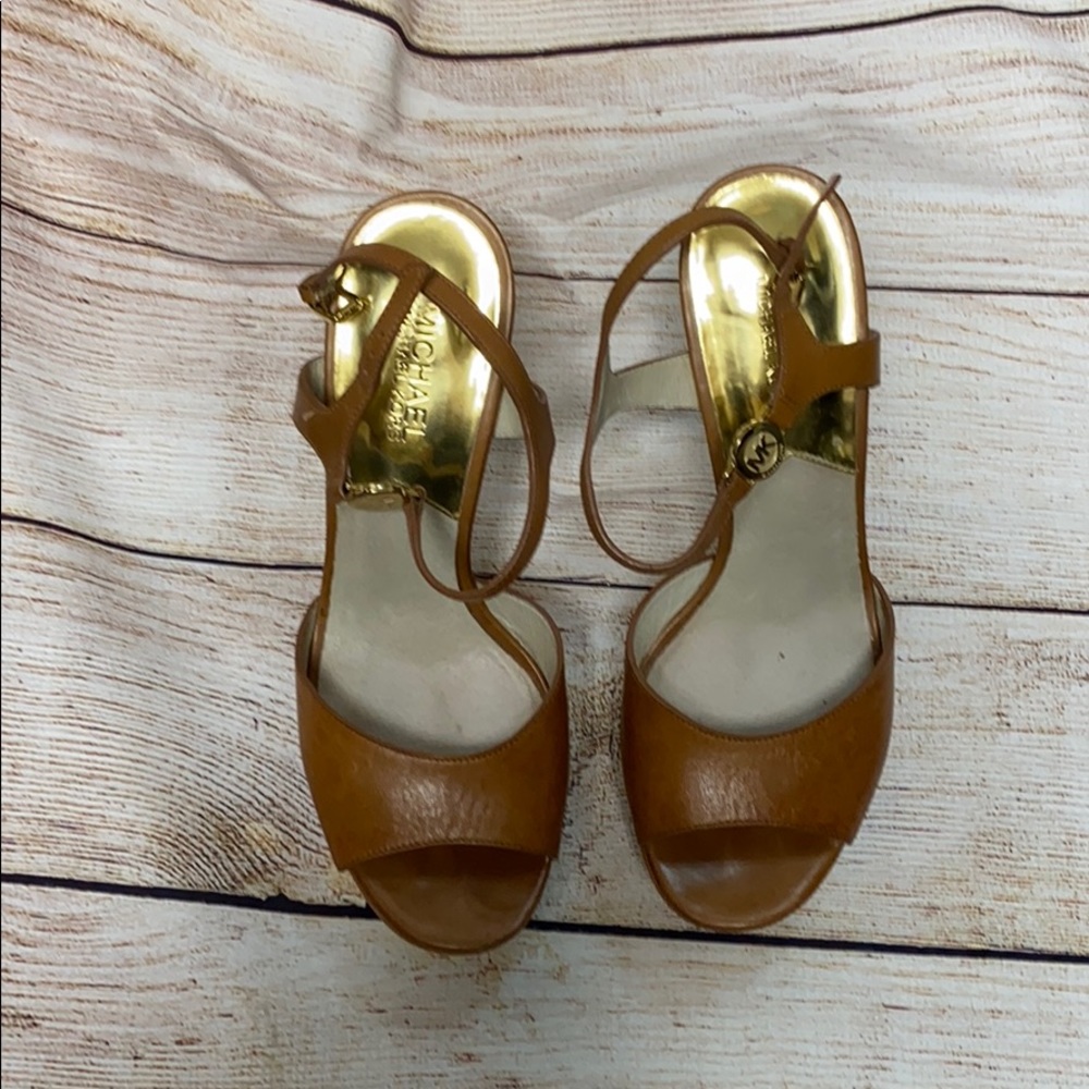 MICHAEL Michael Kors Brayson Sandal size 8